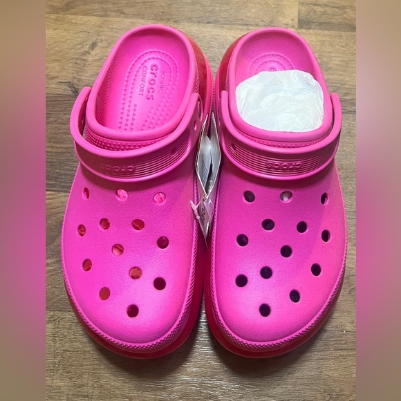 CROCS Shoes - NWT Crocs super crush hot pink crocs size 8